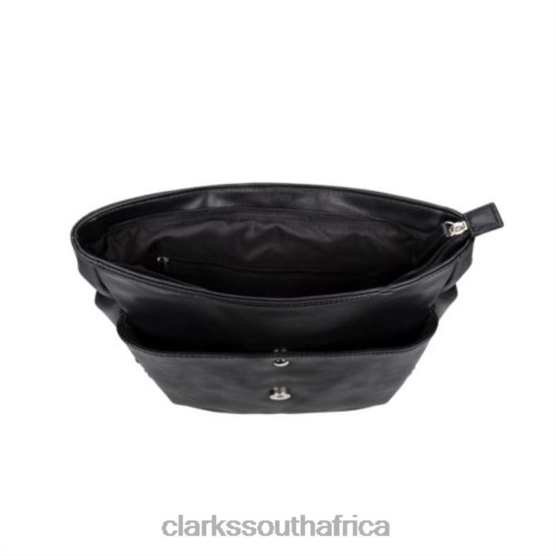 Black Clarks Halecret Iris 840404328 Unisex Clarks Black