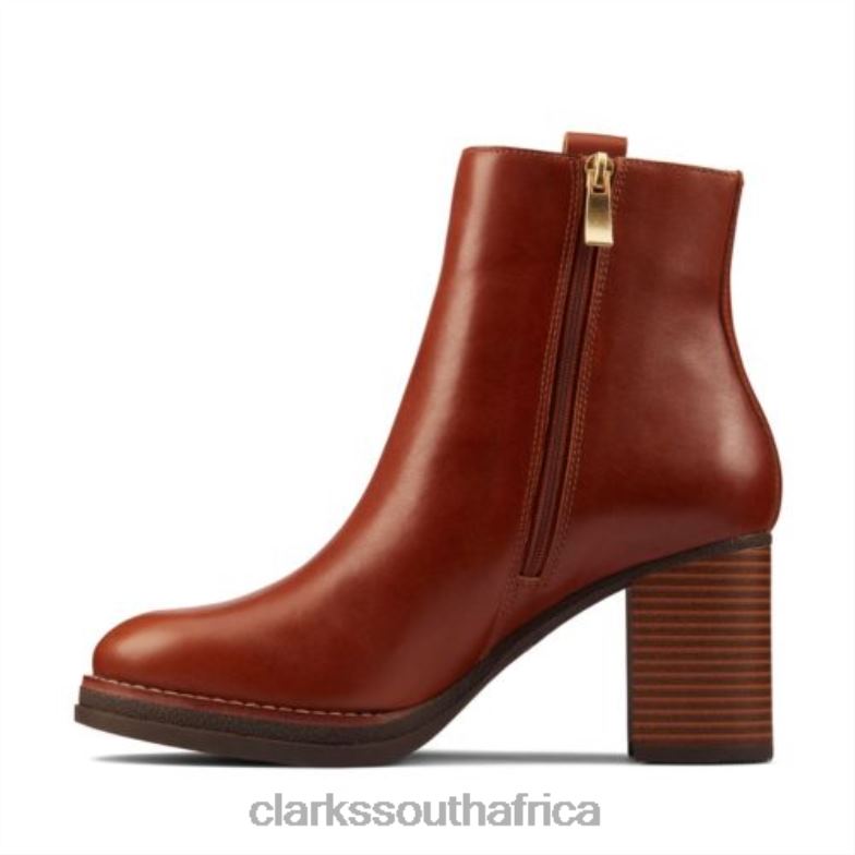 Mable Easy Clarks Dark Tan Leather 840404119 Unisex Clarks Dark Tan Leather