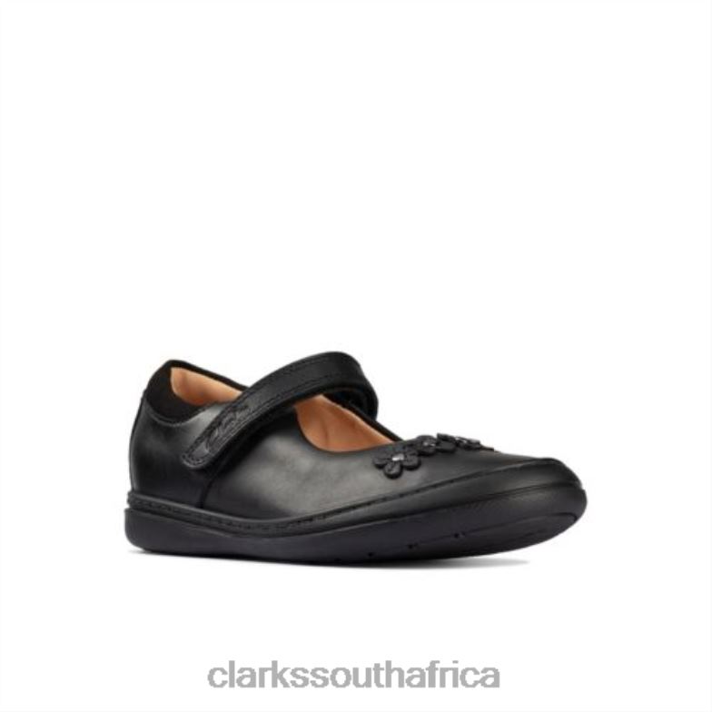 Scooter Jump Jnr G Fit Clarks Black Leather 840404687 Unisex Clarks Black Leather