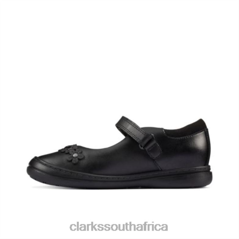 Scooter Jump Jnr G Fit Clarks Black Leather 840404687 Unisex Clarks Black Leather
