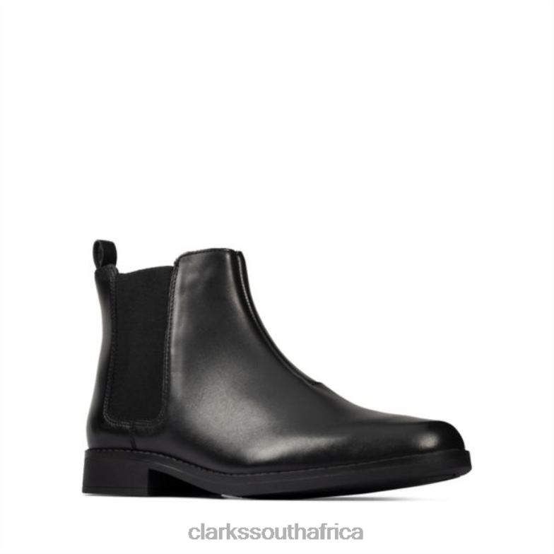 Aubrie Walk Youth Black Leather Clarks Black Leather 840405773 Kids Clarks Black Leather