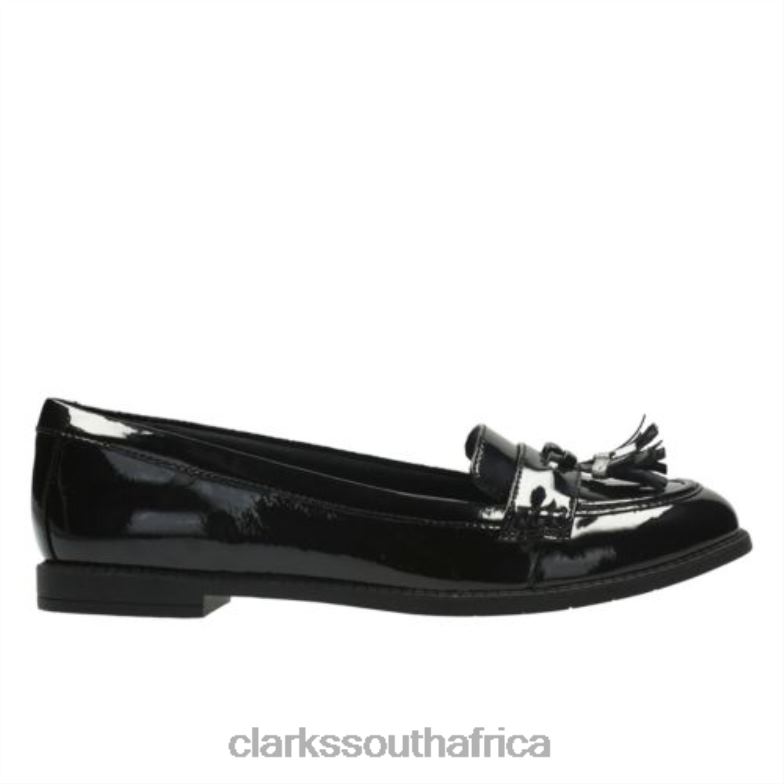 Clarks Preppy Edge Bl Jnr F Fit Black Patent 840404666 Kids Clarks Black Patent