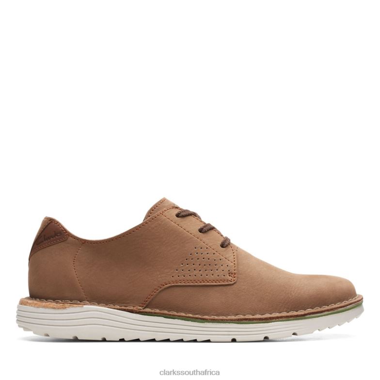 Clarks Taupe Nubuck B Runo Low Taupe Nubuck 840406697 Men Clarks Taupe Nubuck