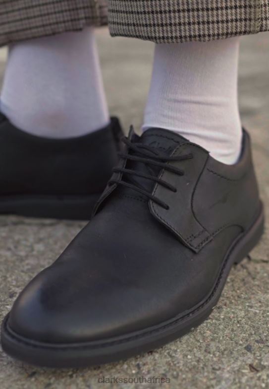 Atticus Lace Lace-Ups Clarks Black 840407111 Unisex Clarks Black