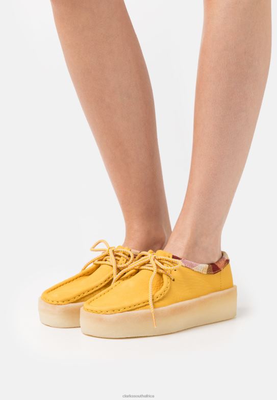 Yellow Clarks Wallabee Cup Moccasins 840406947 Unisex Clarks Yellow