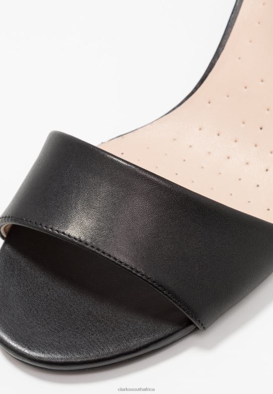 Black Deva Mae Sandals Clarks 840406908 Unisex Clarks Black