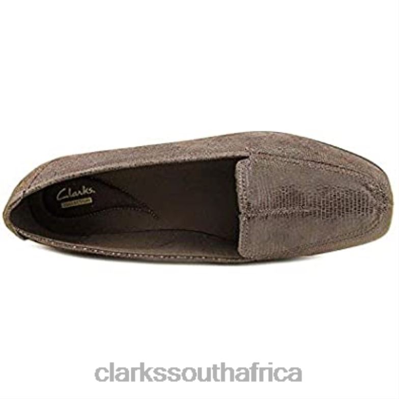 Clarks Haydn Gloss Slip On Shoes 84040658 Unisex Clarks