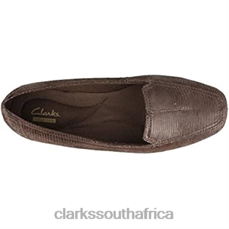 Haydn Gloss Slip On Clarks Shoes 84040178 Unisex Clarks