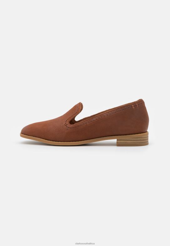 Pure Hall Slip-Ons Tan Clarks 840406934 Unisex Clarks Tan