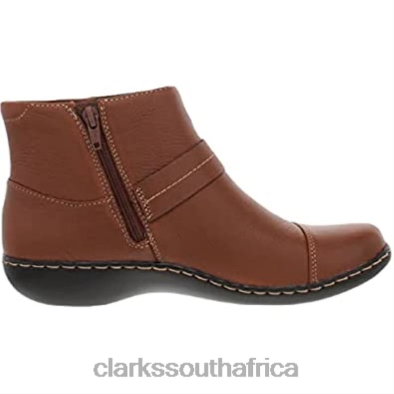 Women's Ashland Pine Fashion Boot Clarks Dark Tan Leather 84040103 Women Clarks Dark Tan Leather