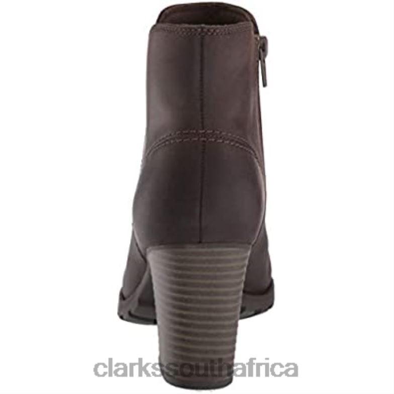 Women's Verona Peach Fashion Boot Clarks Taupe Leather 840402871 Women Clarks Taupe Leather