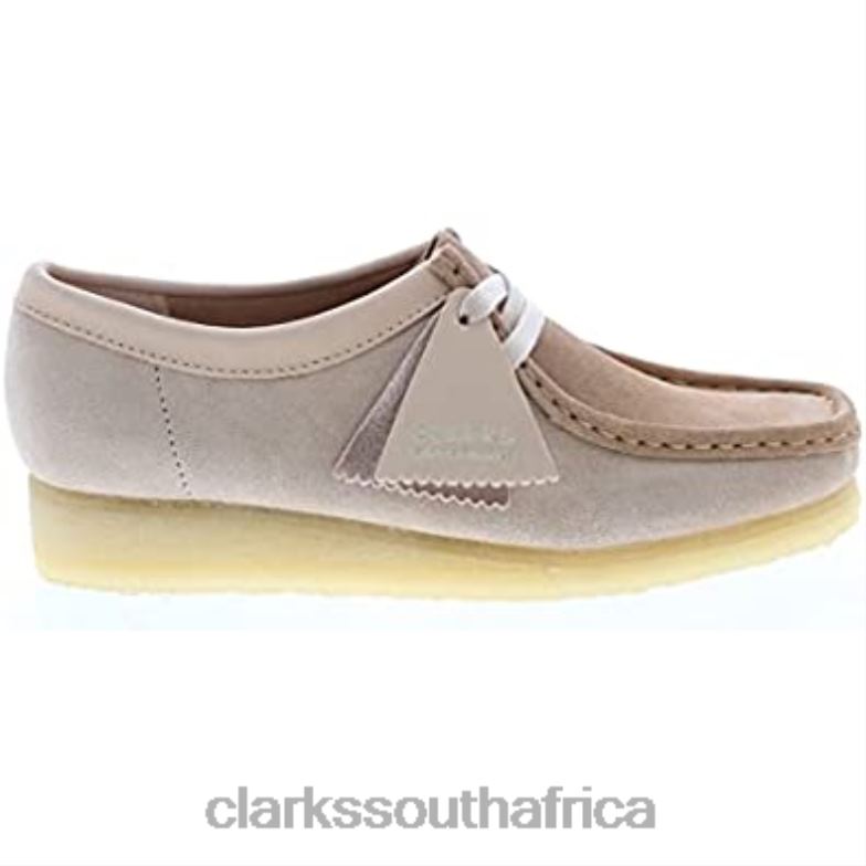 Clarks Women's Wallabee Chukka Boot Light Tan Suede 84040938 Women Clarks Light Tan Suede