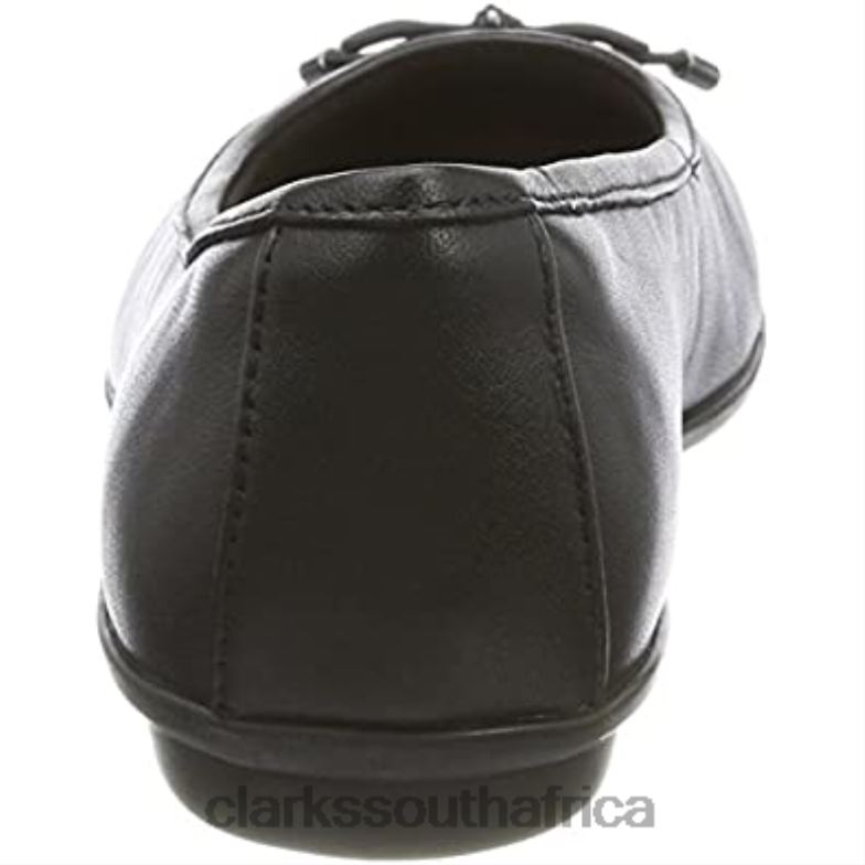 Women's Gracelblu Ballet Flats Clarks Black 840401847 Women Clarks Black Leather