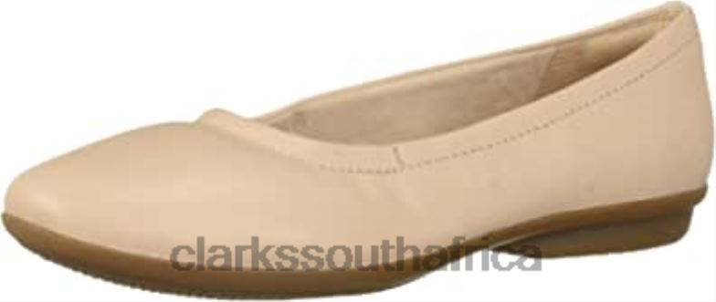 Women's Gracelvail Ballet Flat Blush Leather Clarks 84040846 Women Clarks Blush Leather