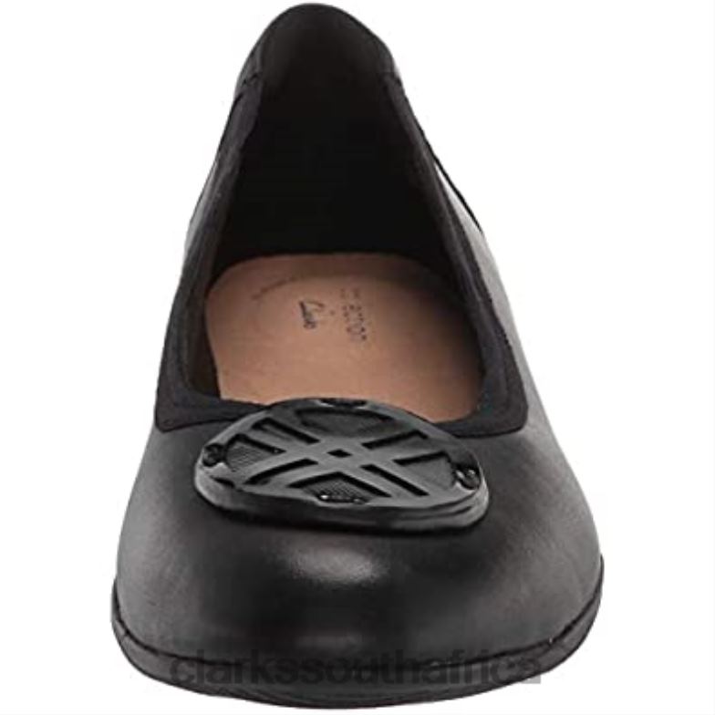 Women's Sara Wil Low Ballet Flat Clarks Black Leather 84040621 Women Clarks Black Leather