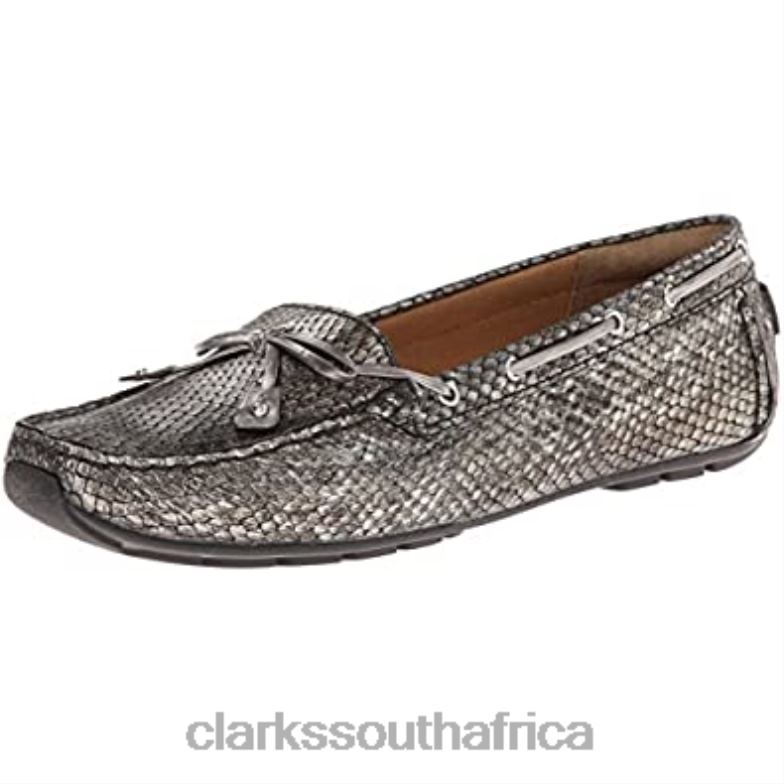 Women's Dunbar Racer Clarks Pewter Metallic Leather 840402629 Women Clarks Pewter Metallic Leather