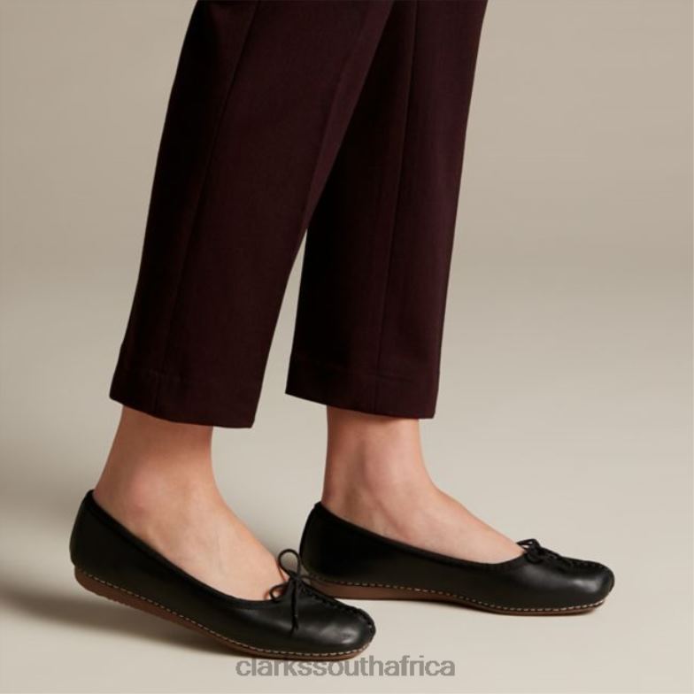 Clarks Freckle Ice Black Leather Black Leather 840405114 Women Clarks Black Leather