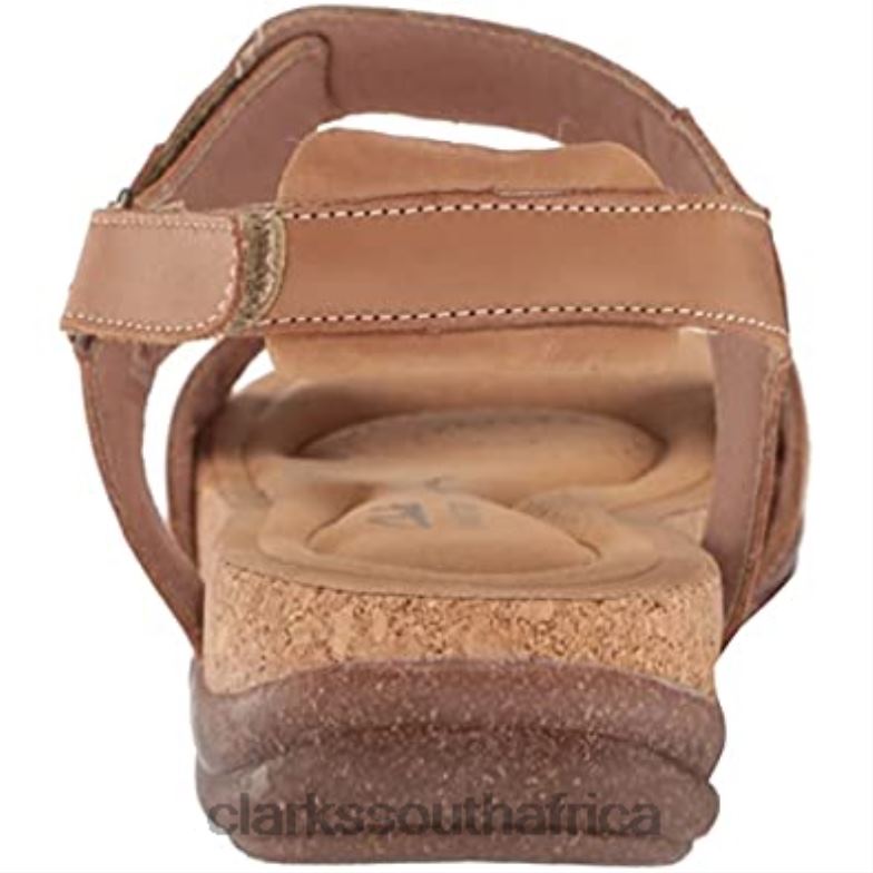 Clarks Light Tan Leather Women's Roseville Mae Flat Sandal 840401689 Women Clarks