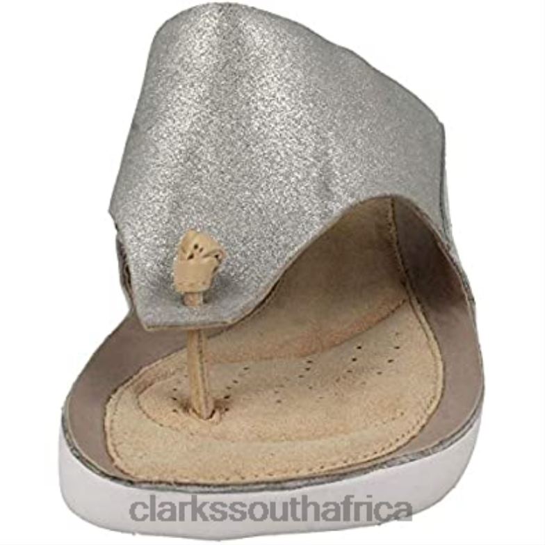 Tri Carmen Women's Toe-Post Sandals Clarks Silver 840401143 Women Clarks Silver