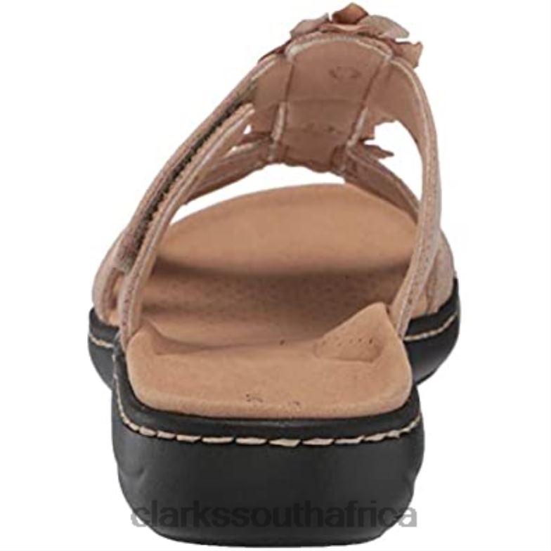 Women's Laurieann Judi Flat Sandal Sand Synthetic Leather Combi Clarks 840401366 Women Clarks Sand Synthetic Leather Combi