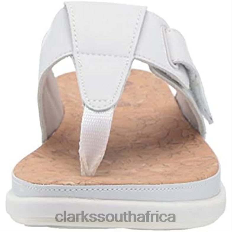 Women's Step June Reef Sandal Clarks White Synthetic 84040373 Women Clarks