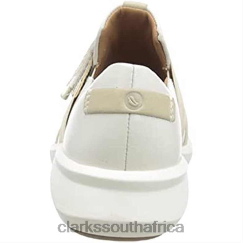 Women's Un Rio Strap Sneakers Clarks White Leather 84040589 Women Clarks White Leather